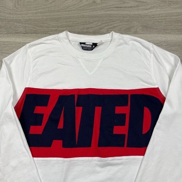 Undefeated Shirt Mens Medium White Spell Out Long Sleeve Sports - Picture 2 of 10